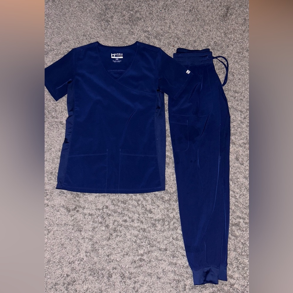 Matrix Impluse scrubs